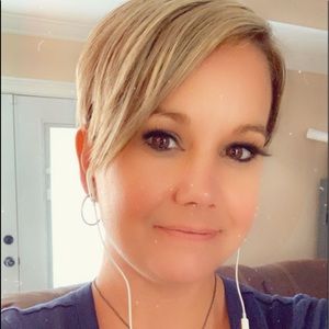 Meet your Posher, Stacy